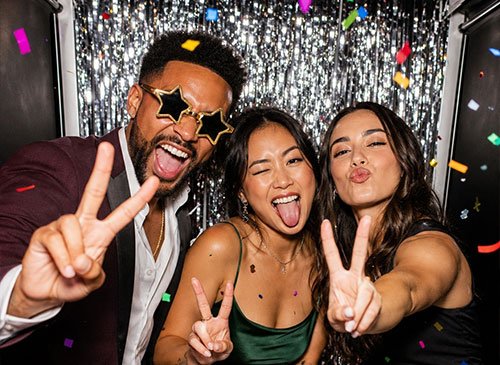 Essential photo booth package setup by SnapNFun